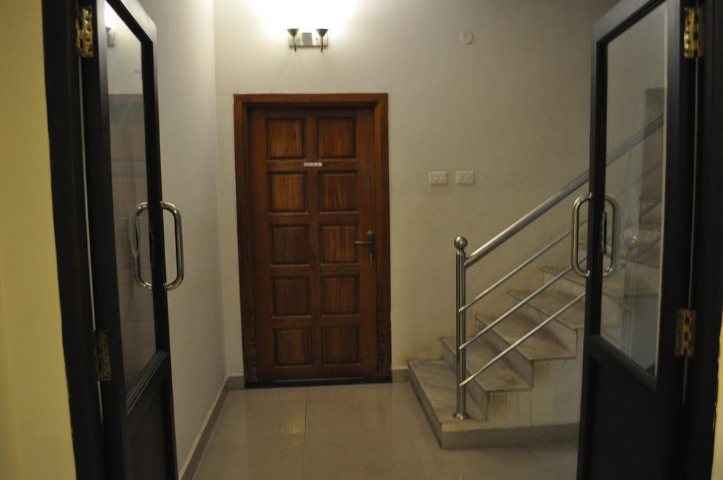 Jyothi Suites Tiruchirappalli المظهر الخارجي الصورة