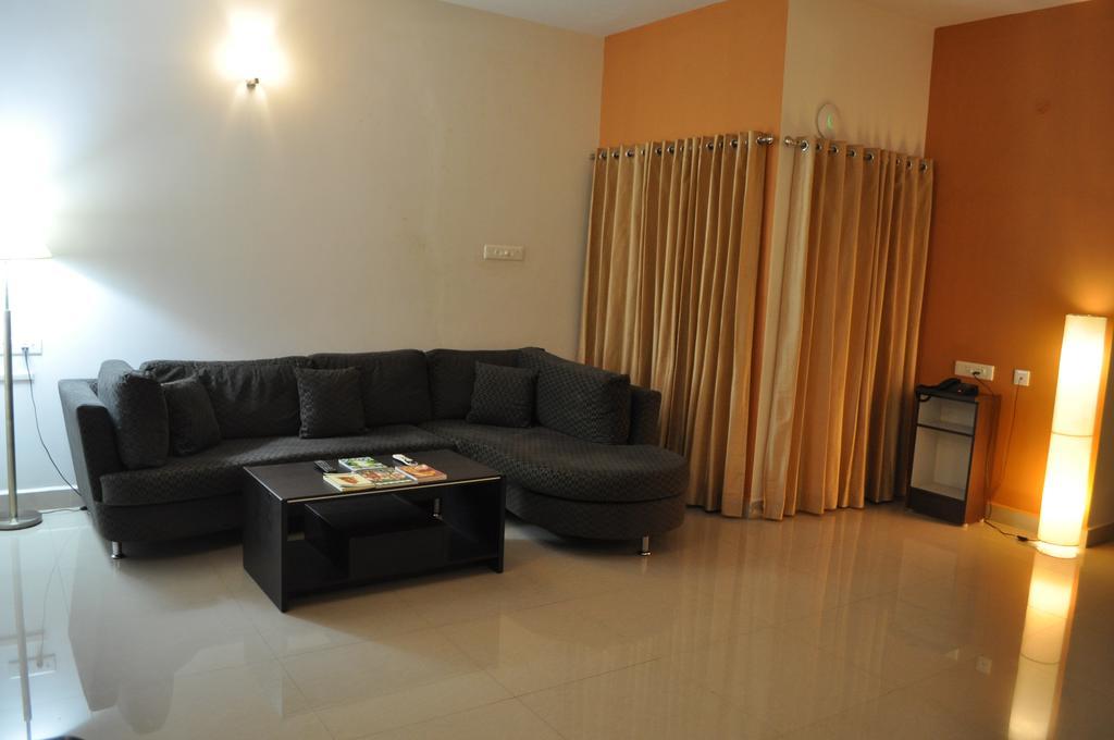 Jyothi Suites Tiruchirappalli المظهر الخارجي الصورة