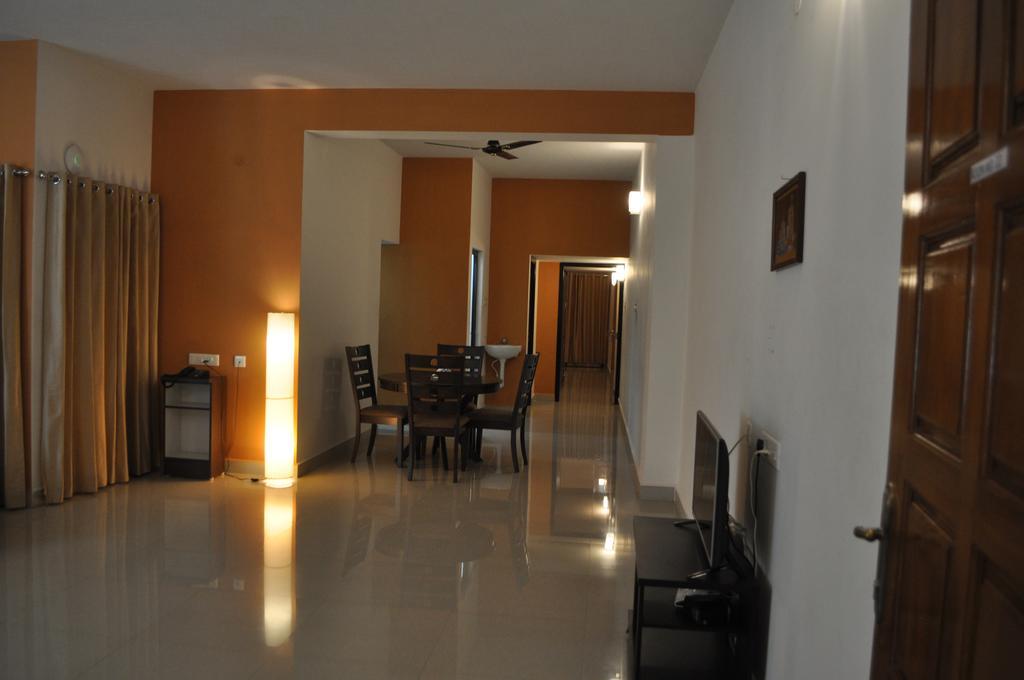 Jyothi Suites Tiruchirappalli المظهر الخارجي الصورة